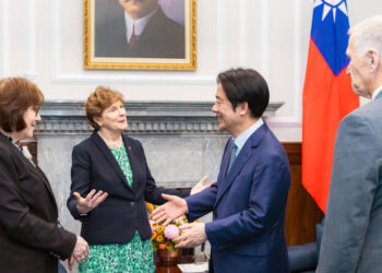 U.S. Senators Press Taiwan to Raise Military Spending as China Protests