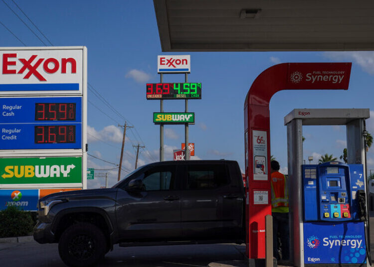 Americans Count Their Pennies at the Pump as the Iran War Grinds On