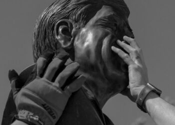 I Wrote a Cesar Chavez Biography. This Is How His Secrets Stayed Buried.