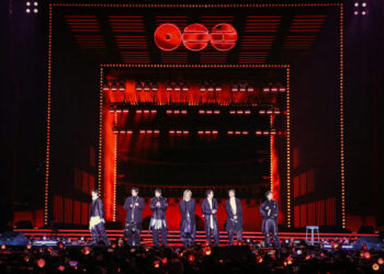 BTS thrills K-pop fans with free comeback show for thousands in Seoul