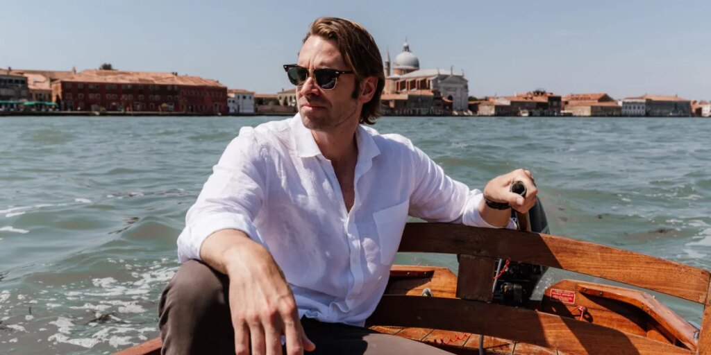 To unwind from his 12-hour shifts, this doctor splits his year between Kentucky and Venice—he pulls into his $438K apartment by boat