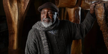 Sculptor Thaddeus Mosley, who found international fame in his 90s, is dead