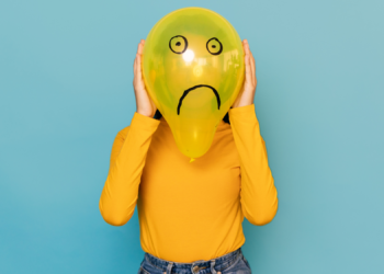 5 Habits That Feel Helpful but Are Actually Fueling Your Anxiety