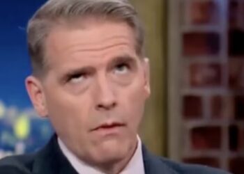 CNN Staff Furious After MAGA Pundit Boosts Trump War Propaganda