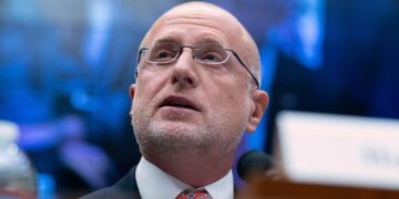 Trump backs FCC chief’s threat to broadcasters, criticizing Iran war coverage