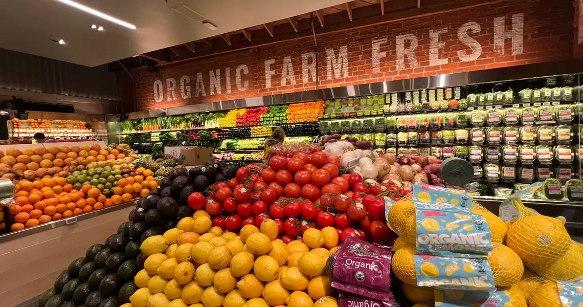 I’m a New Yorker who visited Erewhon, a high-end grocery store in Los Angeles, for the first time. The prices blew me away.