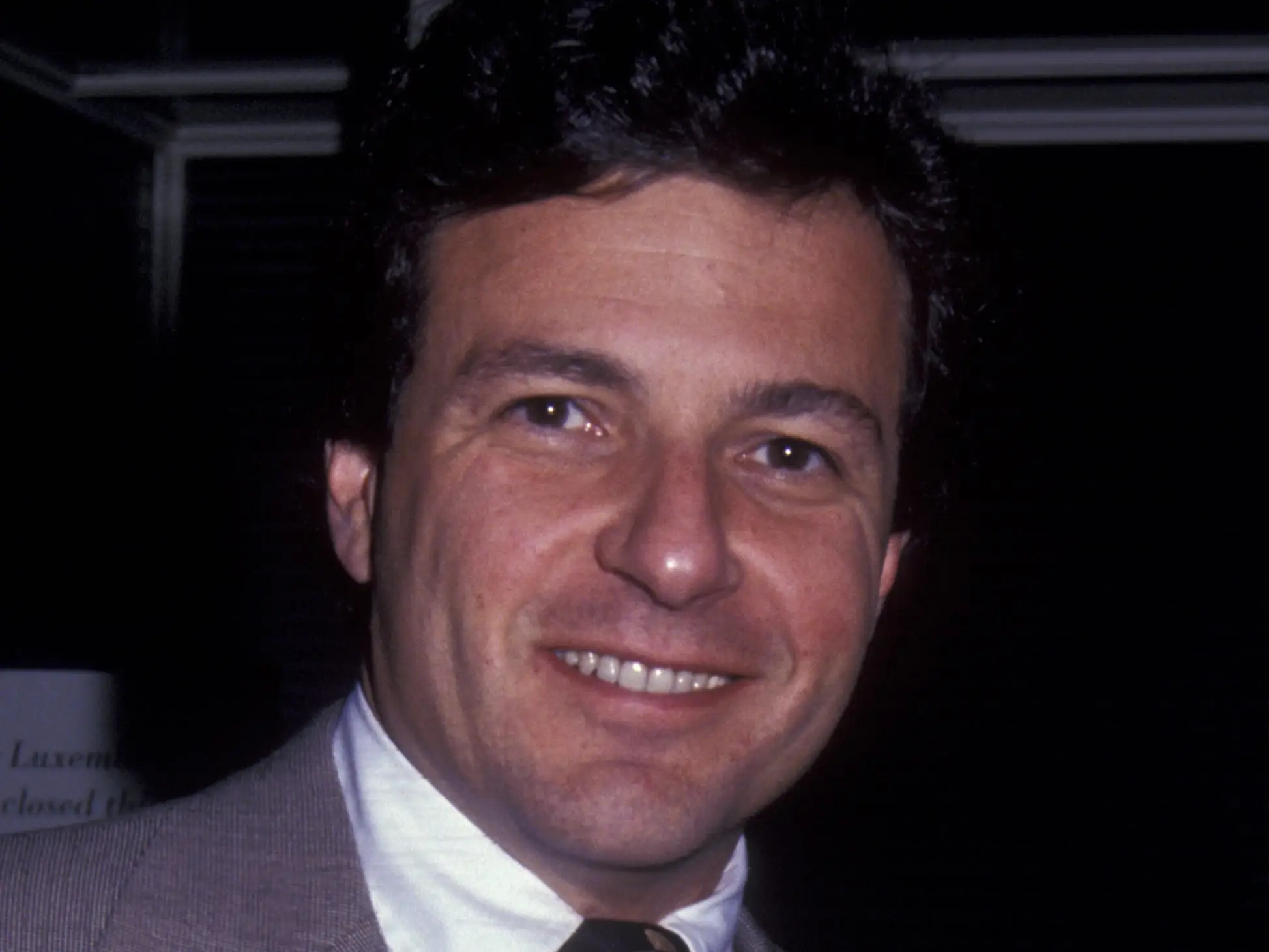 Robert Iger smiles at the camera while wearing a suit and tie to attend ABC TV Affiliates Party on May 12, 1992 at Cafe Luxumberg in New York City.