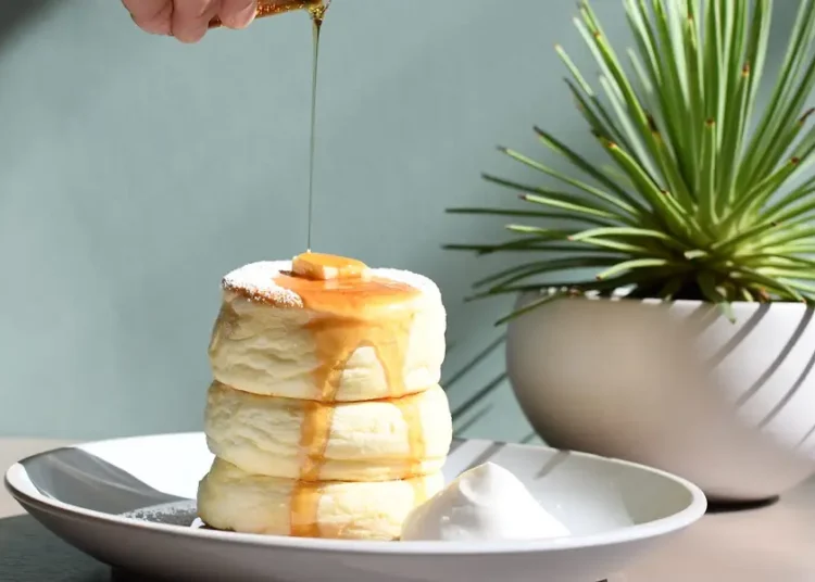 I waited an hour in line for Tokyo’s famous soufflé pancakes and have zero regrets