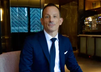 A Hilton GM who leads a 500-member team said he wants interviewees to do more of one thing