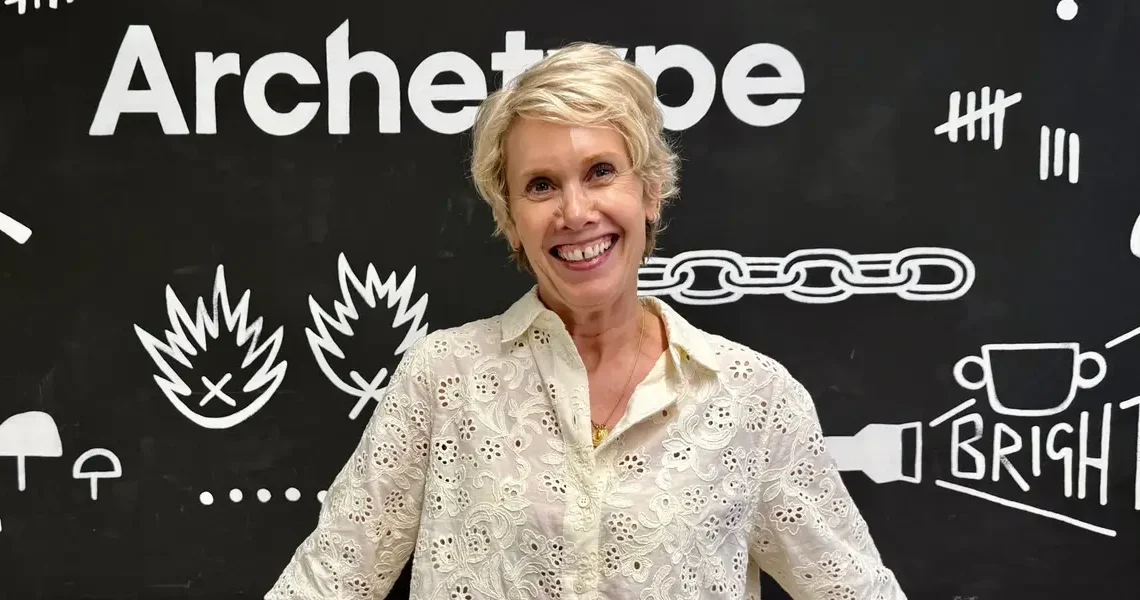 I’ve led teams in 5 different countries. A lesson I’ve learned again and again: The color of your clothes matters.