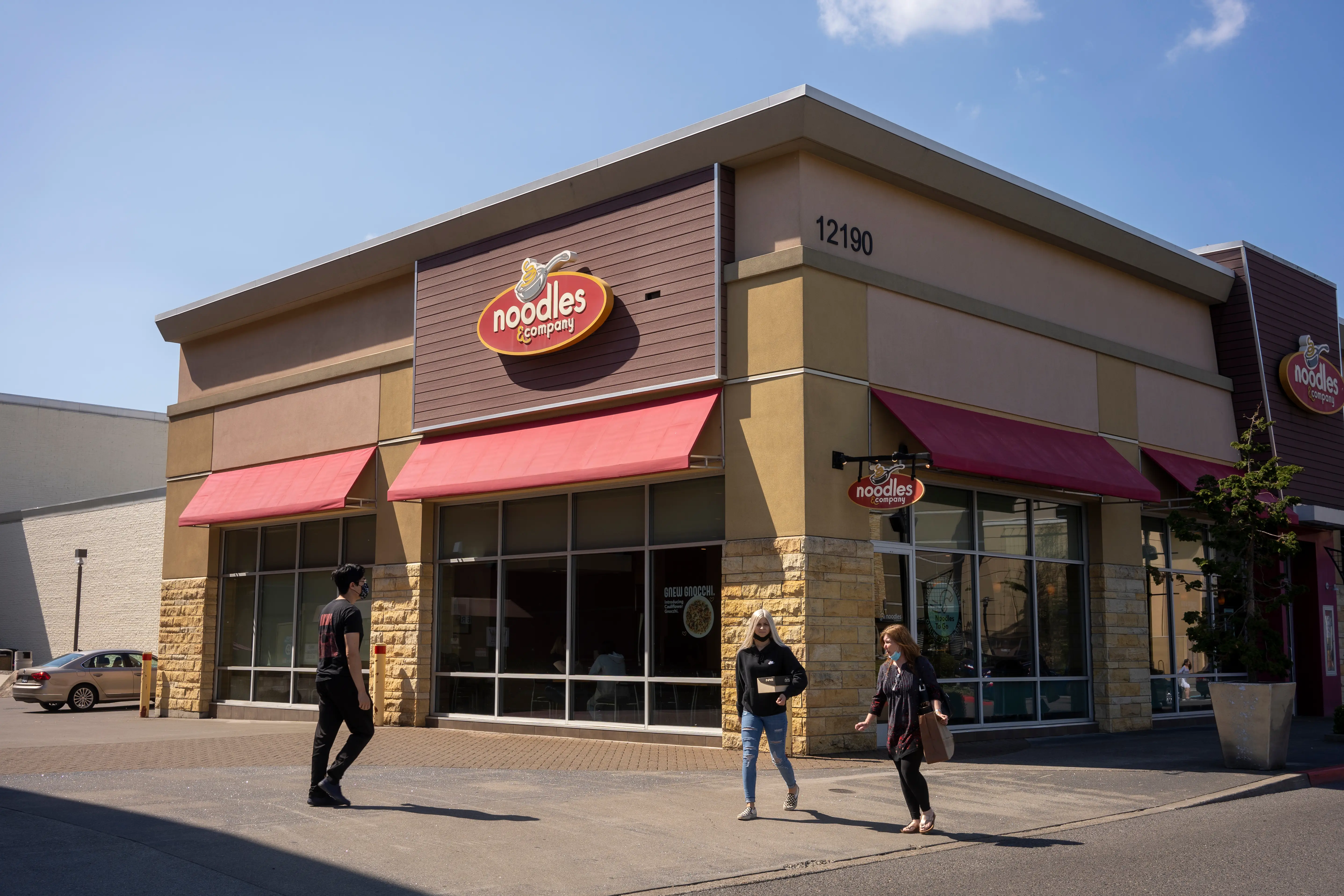 Clackamas, OR, USA - May 22, 2021: A Noodles and Company restaurant in Clackamas, Oregon. Noodles and Company is an American fast-casual restaurant based in Broomfield, Colorado.