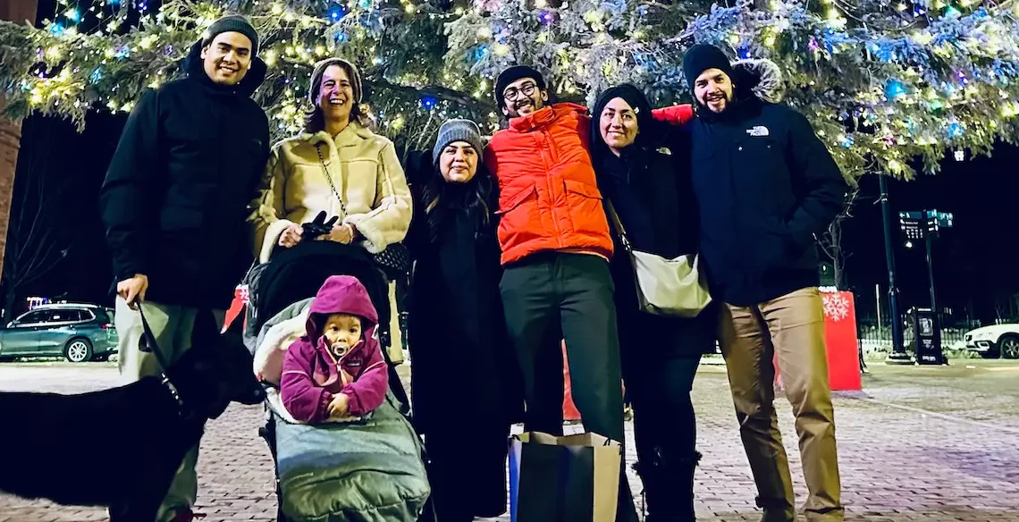 My 5 kids are all adults. It takes a monumental effort to get everyone in the same room at the same time.