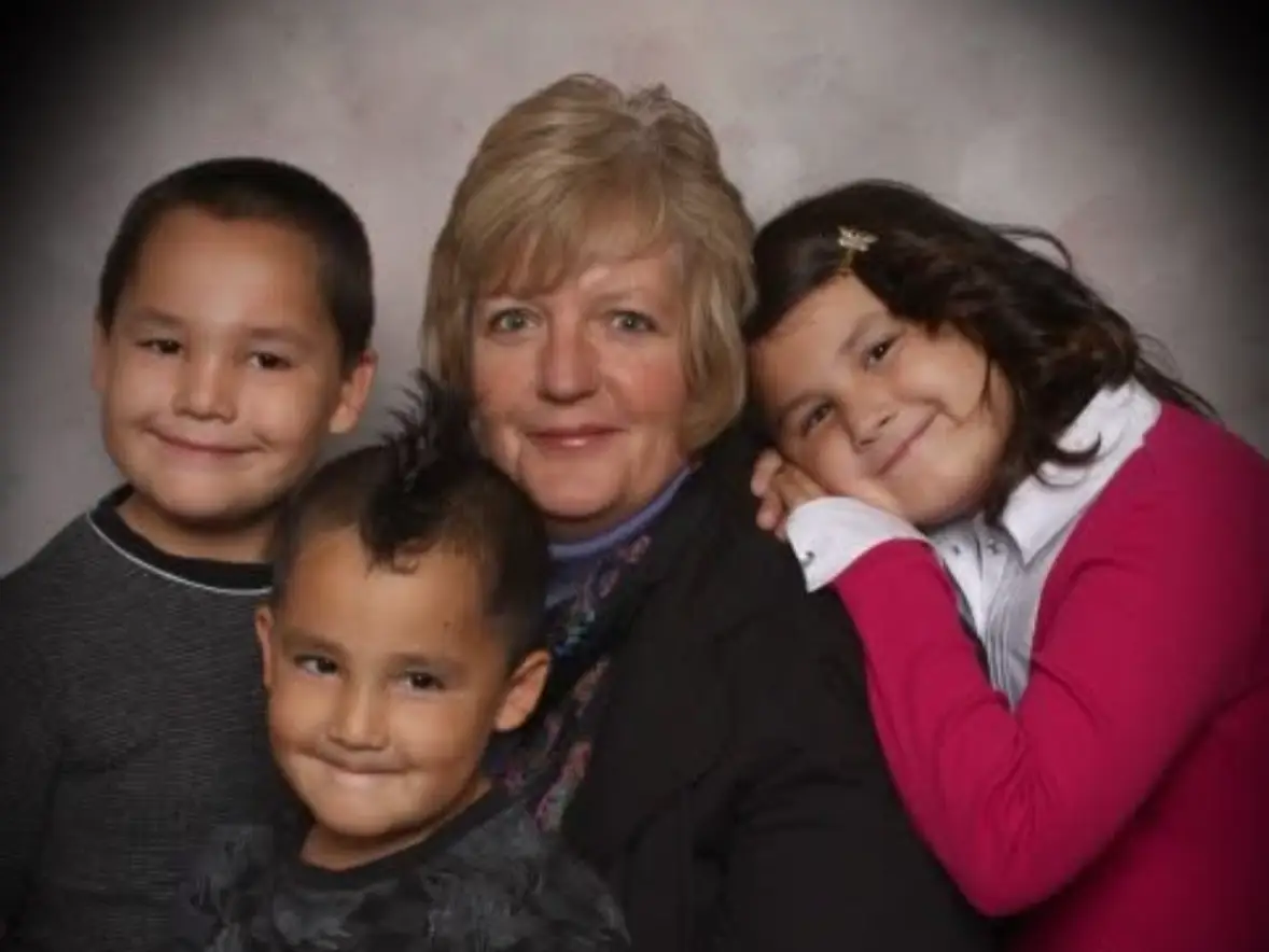 Cindy Chiasson and her granchildren