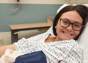 A 20-year-old woman had waves of stomach pain for months. She was eventually diagnosed with stage 2 colon cancer.