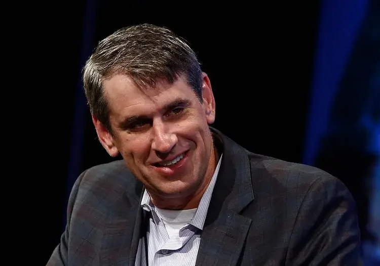 Tech investor Bill Gurley says people who don’t love their jobs are most at risk of losing them to AI