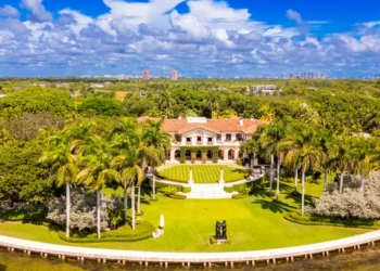 California’s billionaires are moving to Miami. We mapped out where they are buying.