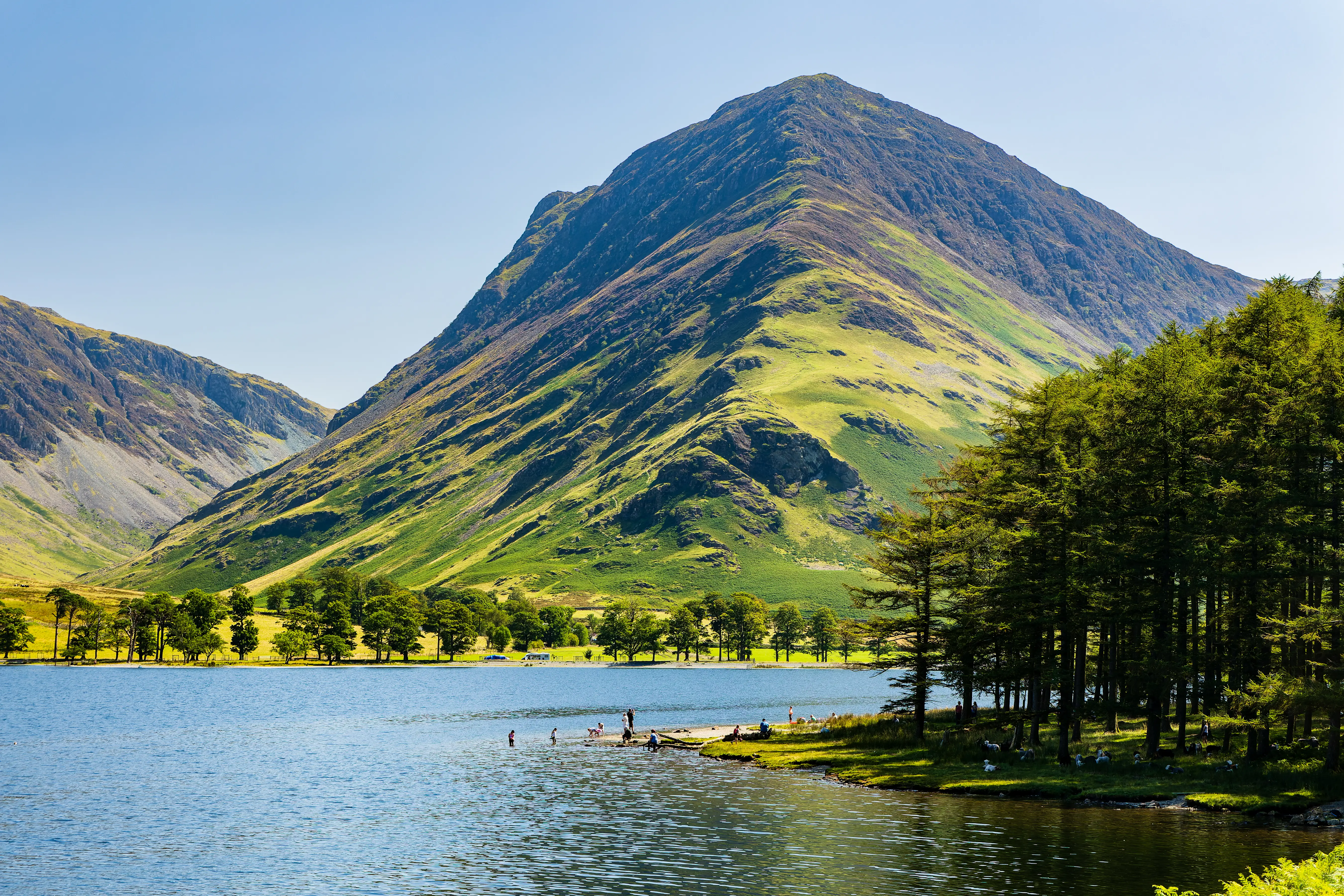 Tall green mountains, peaceful lakes in lake district