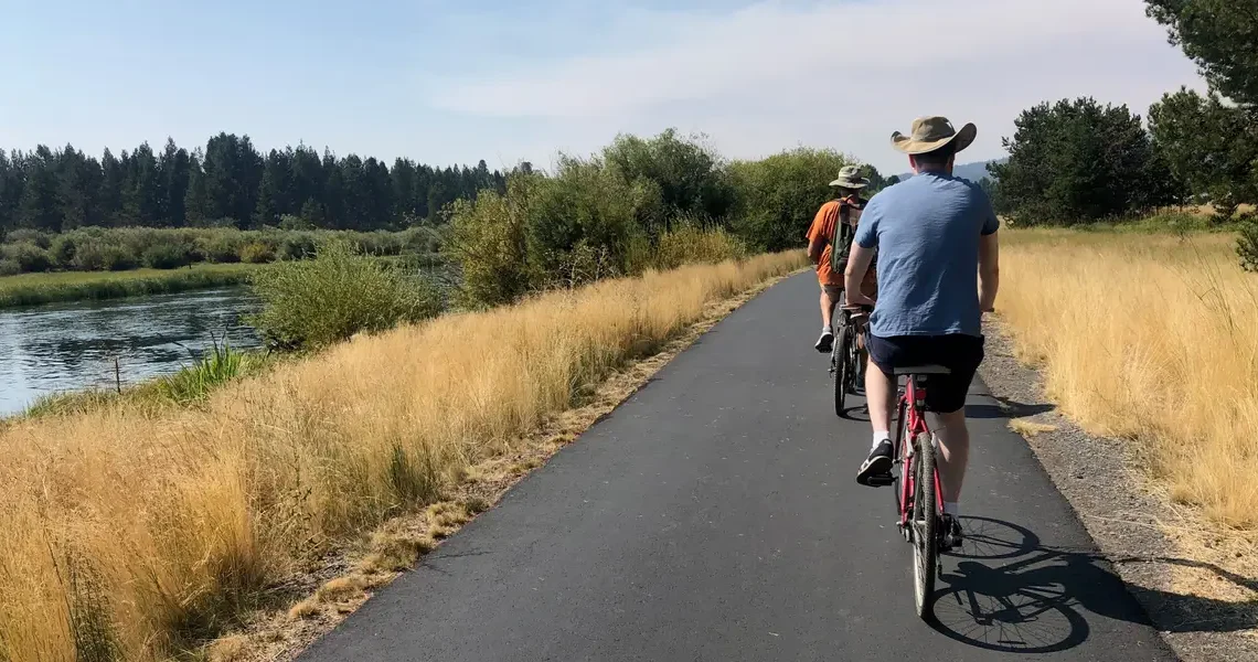 I’ve lived in and visited so many of America’s biggest cities, but these 6 small towns have really won me over