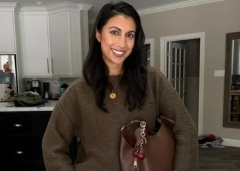 I’m a Google manager who gets fully dressed for work — even at home. It’s made me more successful.