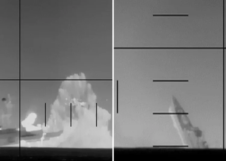 Hidden details in the video of a US submarine sinking an Iranian warship, according to a WWII expert