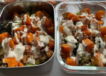 I eat the same dietitian-approved lunch almost every day. It’s got protein and fiber — and it’s a breeze to prep in advance