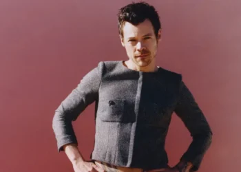 Harry Styles wants to be an ordinary guy. That’s the problem.