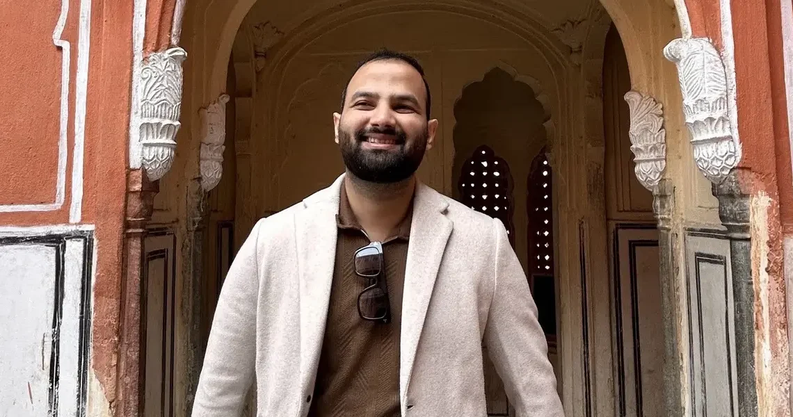 I’m an ex-Amazon, current Meta machine learning engineer. Here’s how I built my résumé to land my AI roles.