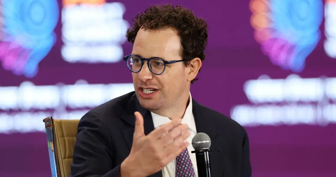 Dario Amodei says Anthropic is having ‘productive conversations’ with the Pentagon despite being effectively blacklisted