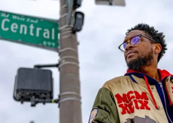 A $7.5 billion cop-tech darling runs headfirst into human consequences