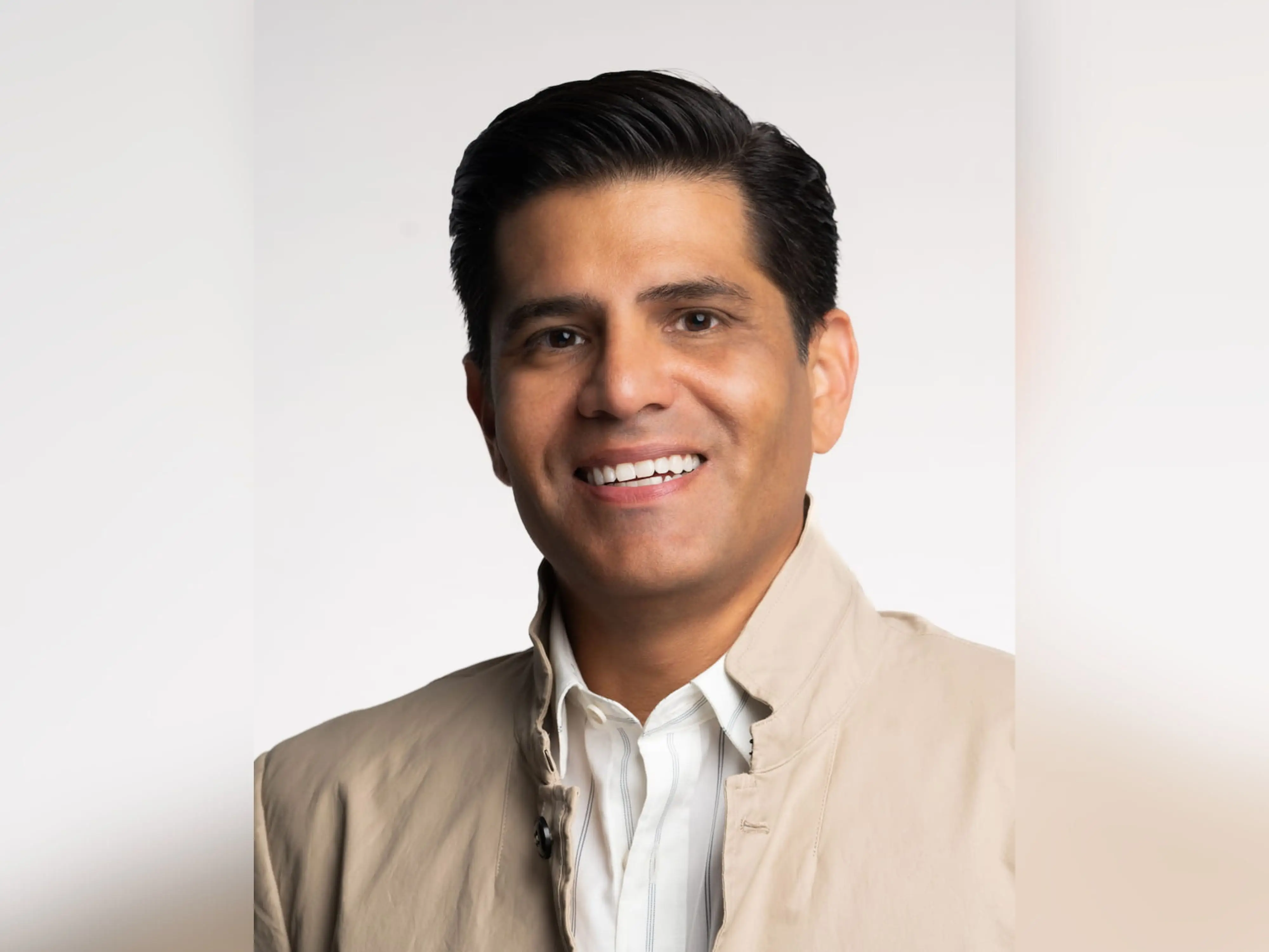 Headshot of Daniel Diez, chief business officer of Agility Robotics