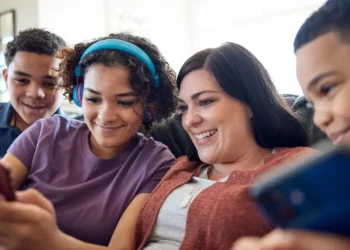 Here are 3 big ways that parents and youth differ on AI