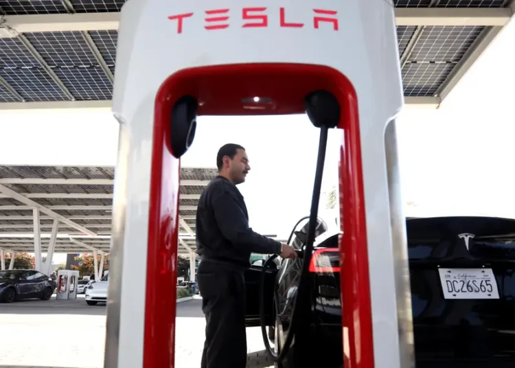 EV owners are taking a victory lap as gas prices skyrocket: ‘I had no idea, I drive a Tesla’