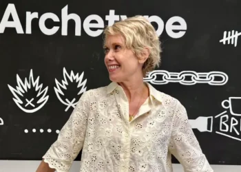 I’ve led teams in 5 cities around the world. Here are 3 hacks for dressing to impress at work.