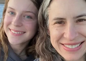 I’m anxious about my daughter’s college applications, so I’m often nagging her. I’m now trying to save our relationship.