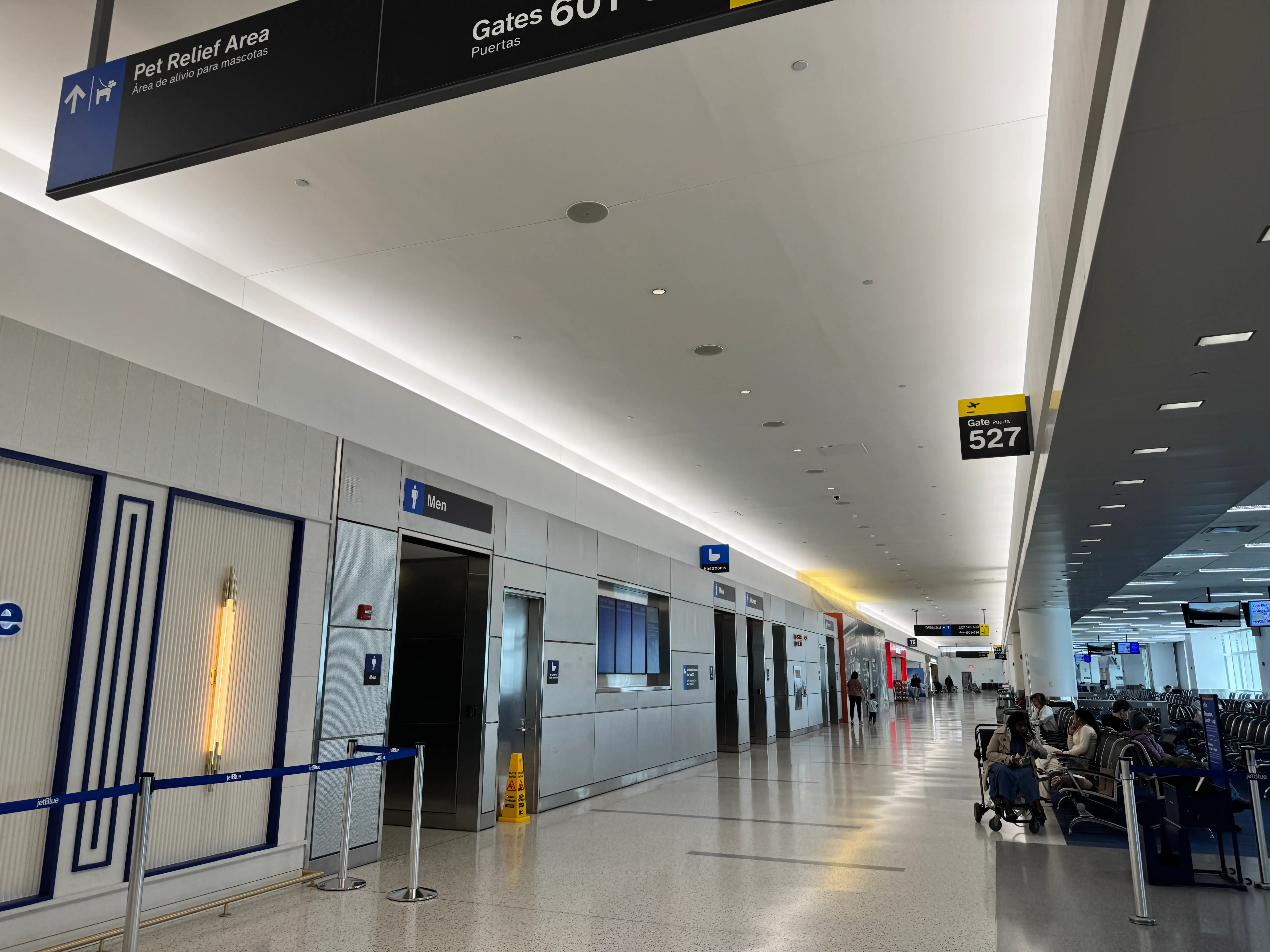 bluehouse is at gate 527