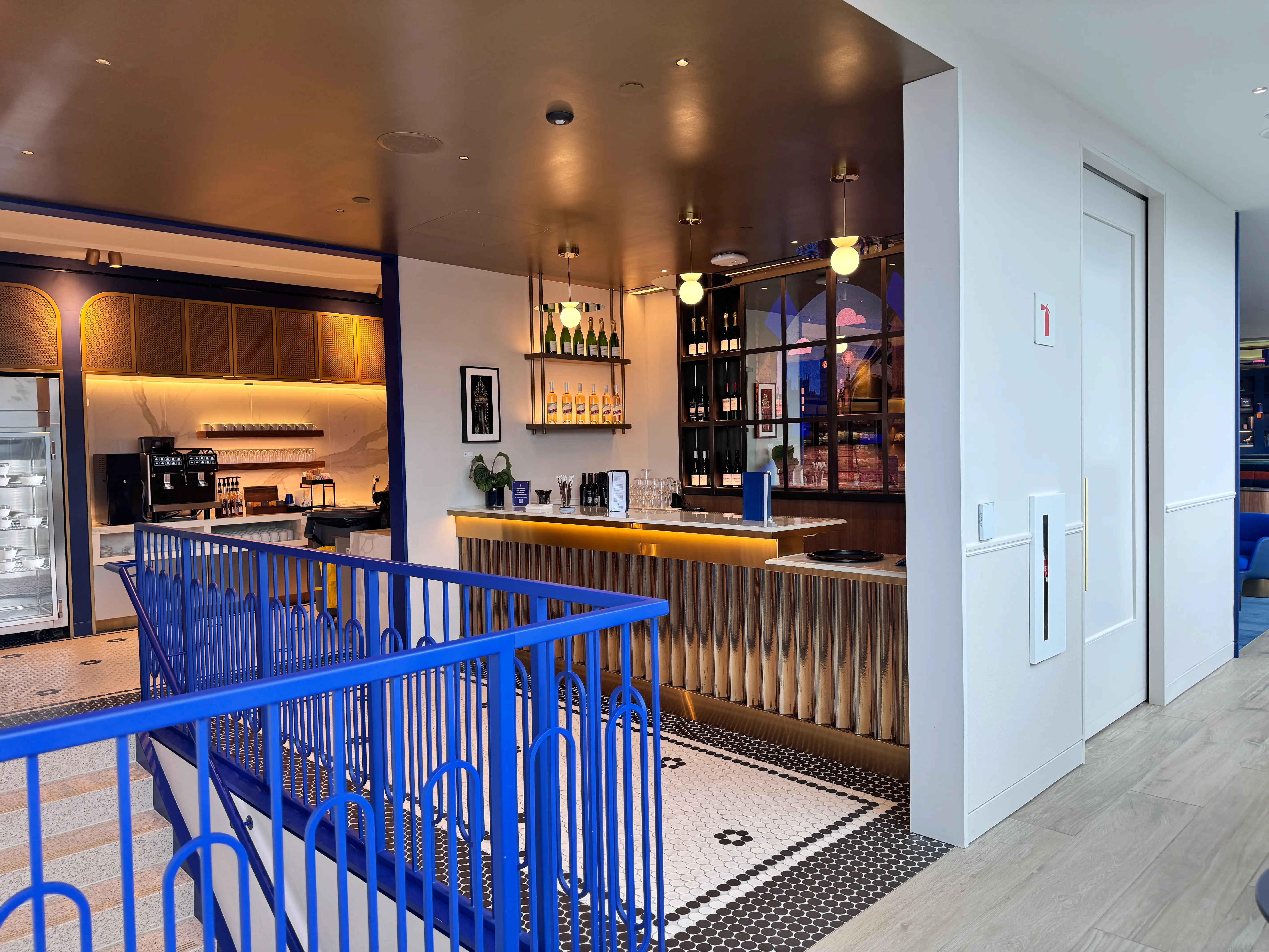 upstairs bar bluehouse