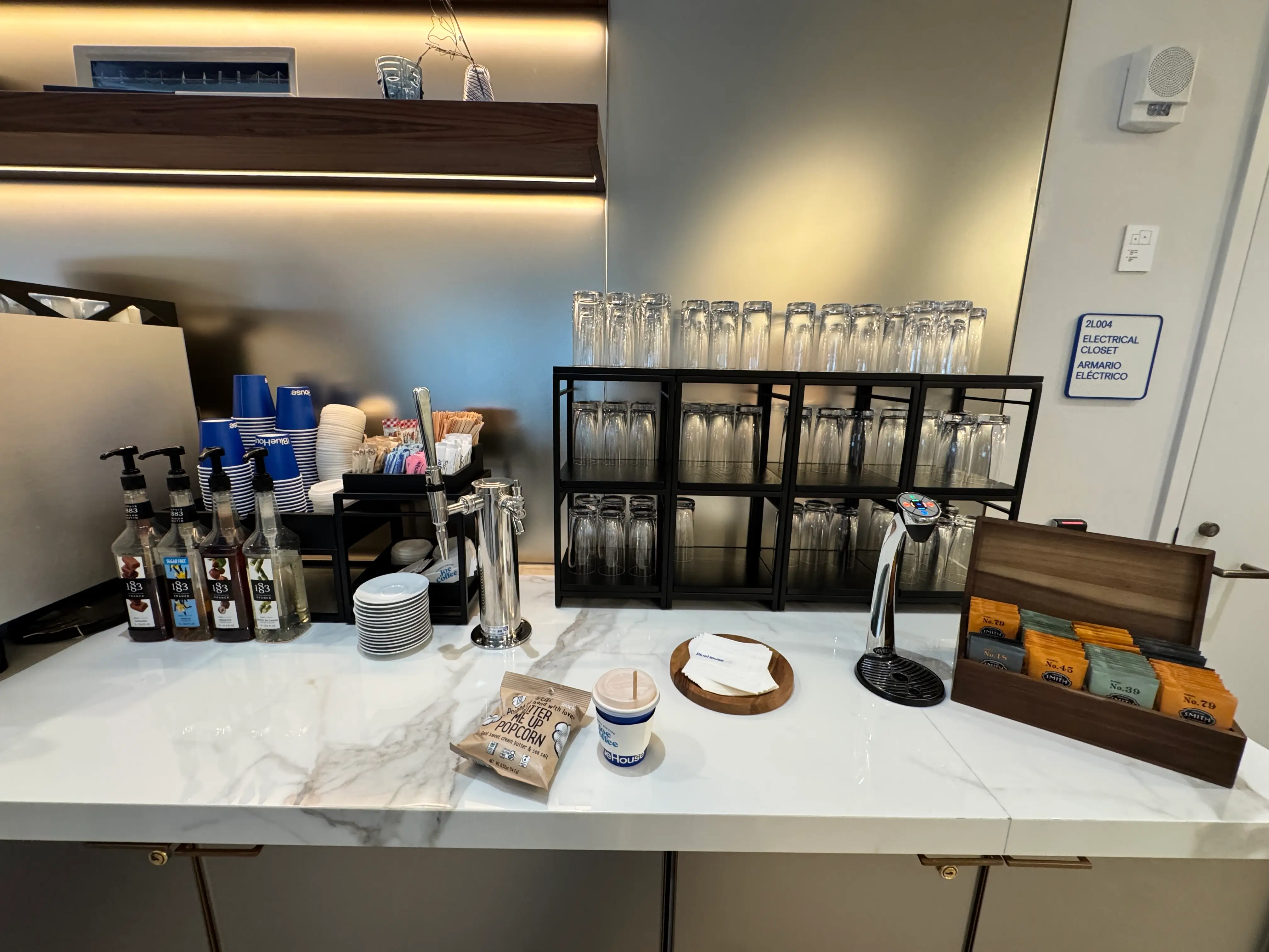 coffee bar bluehouse