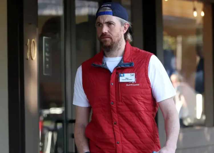 Atlassian’s CEO spelled out 3 types of employees spared in his layoffs — and it’s good news for graduates