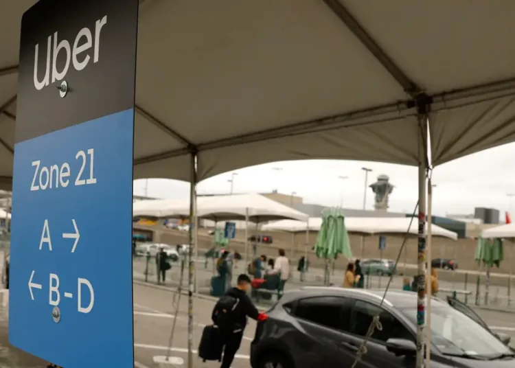 How much gig workers earn per hour across Uber, Grubhub, and similar apps