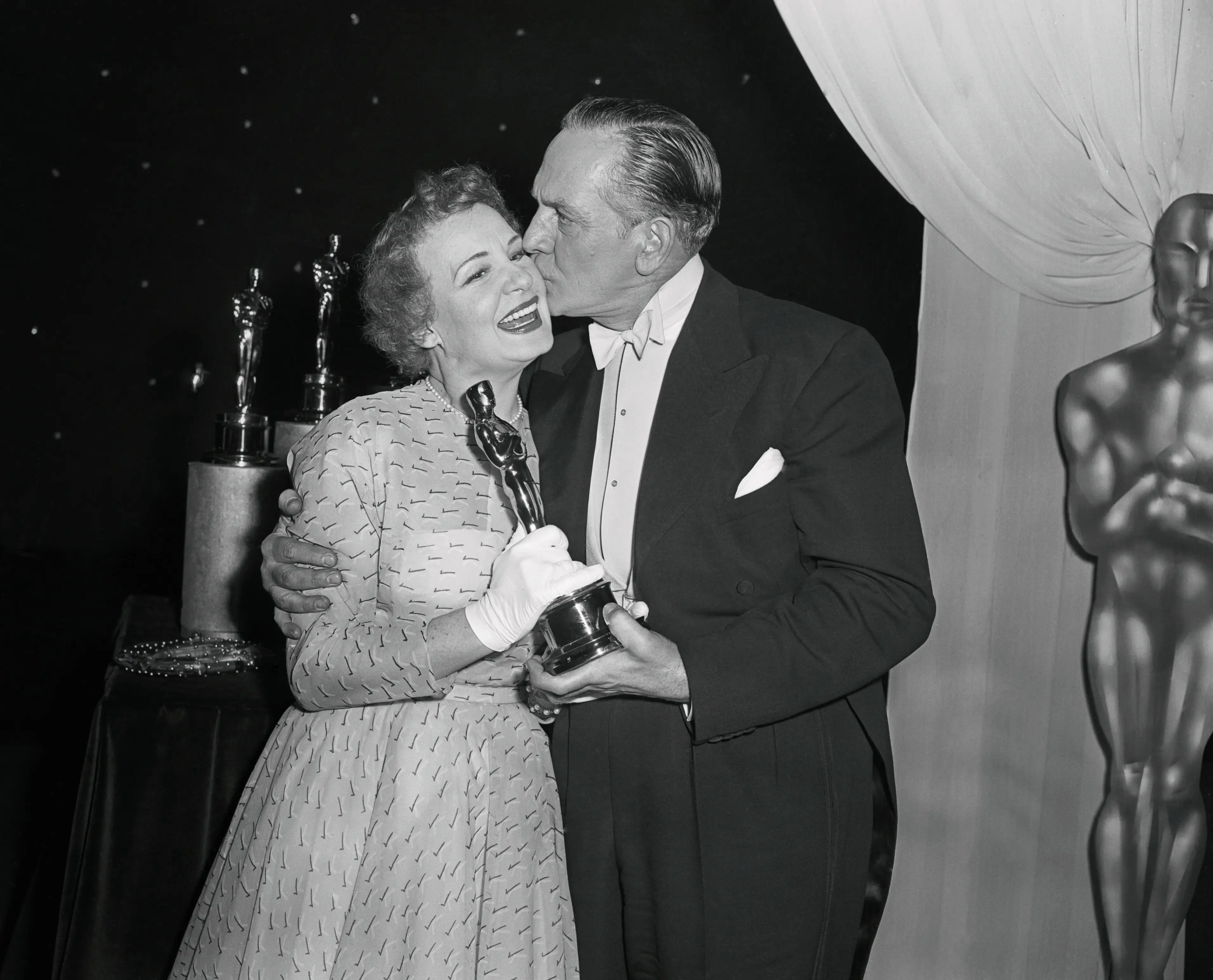 Shirley Booth and Frederic March at the 1954 Oscars