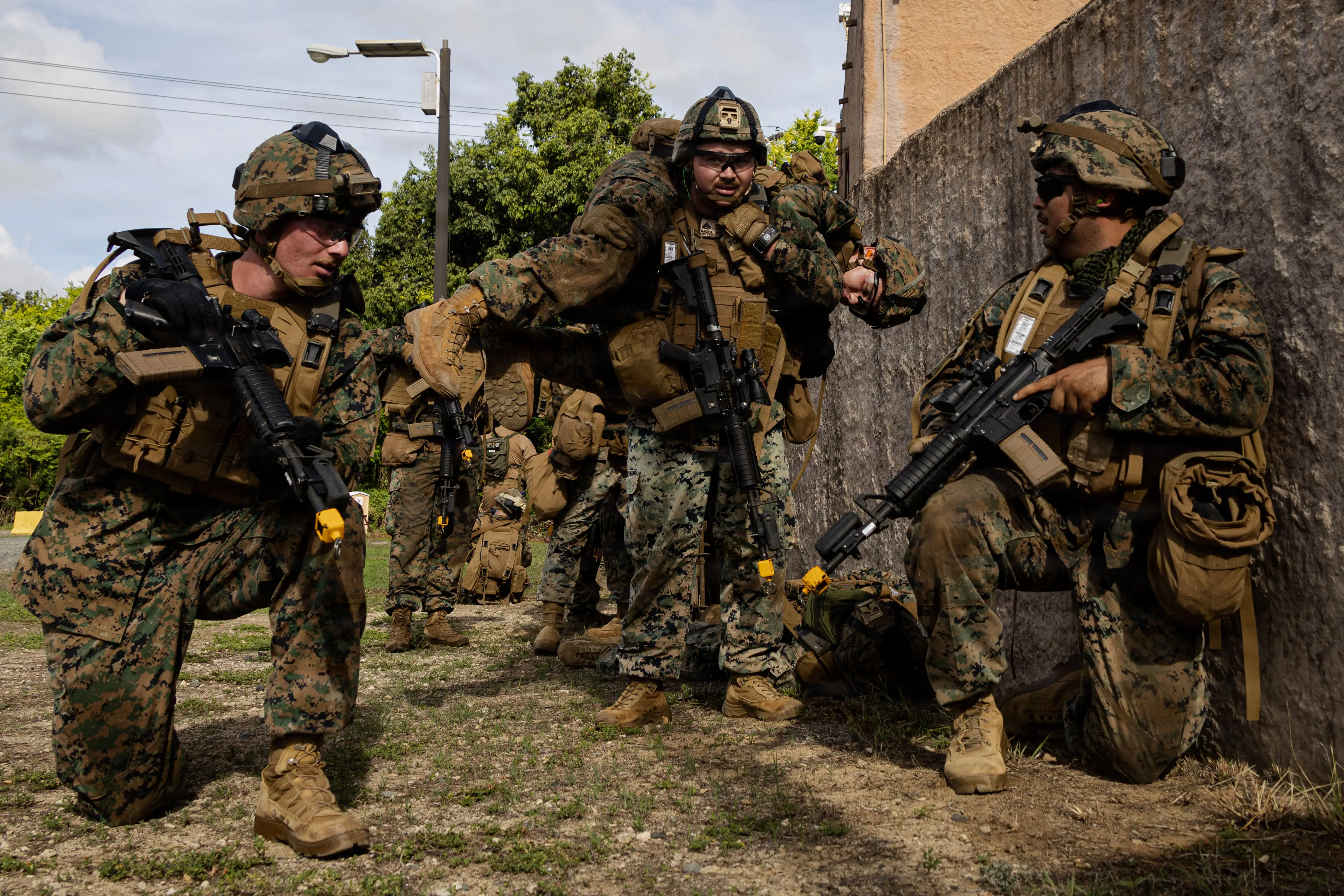 Marines evacuate simulated casualties during an exercise at Marine Corps Base Hawaii, Nov. 5, 2025.