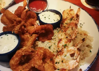 I ate at Red Lobster for the first time since its revamp. I miss Endless Shrimp, but I can’t wait to go back.