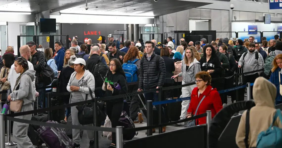 TSA delays: Which airports have long lines, and how to check the wait time at your airport