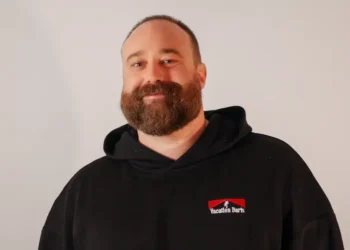 I started a side hustle while working at Yelp — then went all in on my business. I’ve made over $112,000 in revenue and feel so fulfilled.