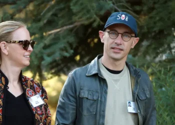 Shopify CEO Tobi Lütke let AI read his MRI, and build the software to do it