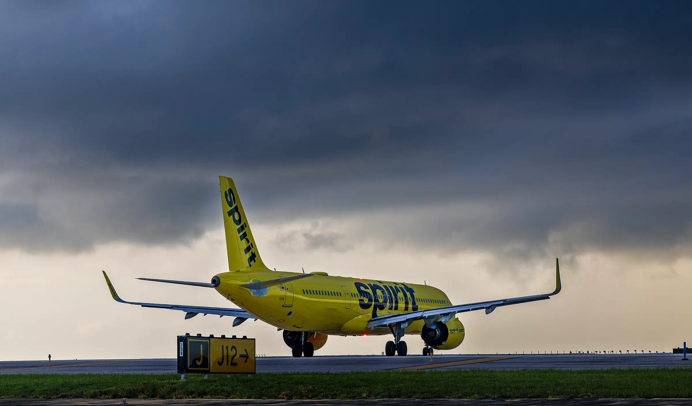 Spirit Airlines plane at Fort Lauderdale.