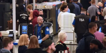 CEOs of America’s biggest airlines say $0 TSA paychecks during the government shutdown are ‘simply unacceptable’