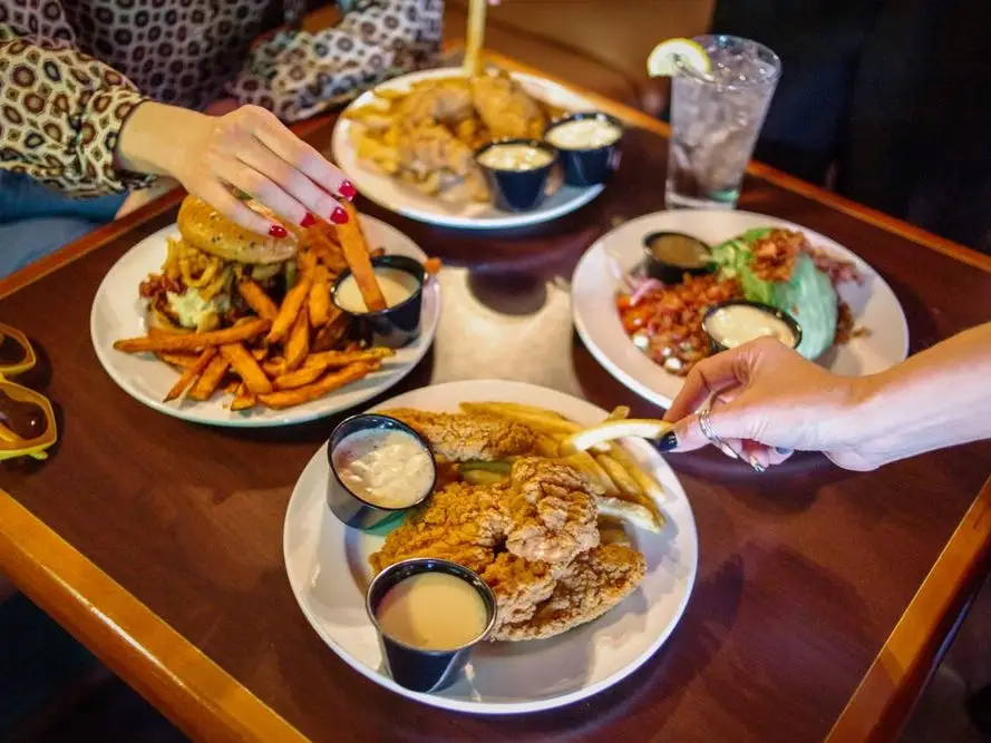 Paddy O'Neill's Irish Pub & Grill