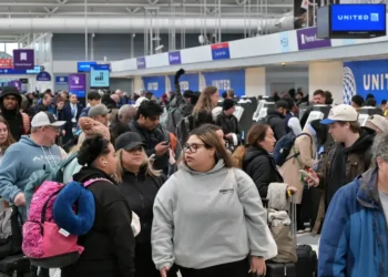 Thousands of flights across the Midwest have been canceled as a snowstorm sweeps the region