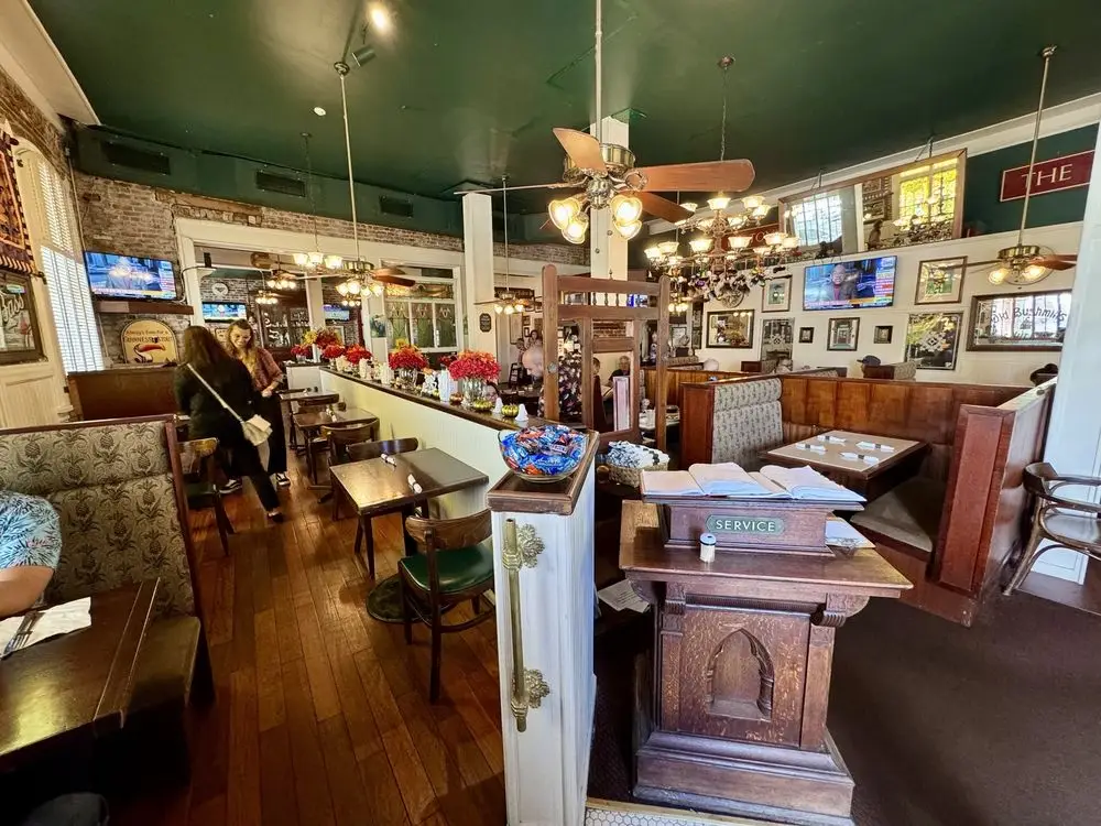 Murphy's Bar & Grill